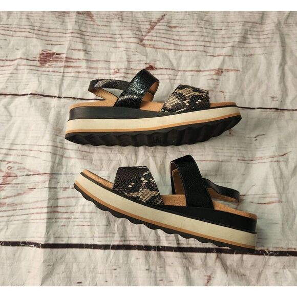 Vionic Brielle Snakeskin Sandal Size 10 - Picture 3 of 7